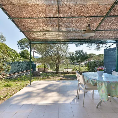 公寓 Villaggio La Serra - Con Giardino