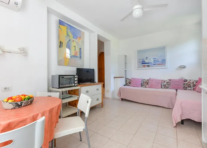 Apartamento Villaggio La Serra - Con Giardino